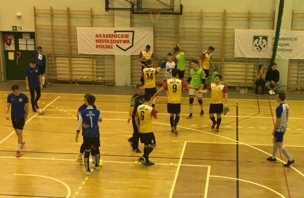 Uniwersytet Łódzki wygrywa Półfinał B Akademickich Mistrzostw Polski w futsalu - Zdjęcie główne