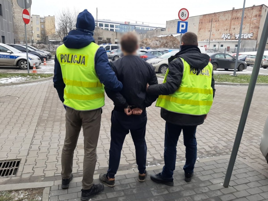  Akcja łódzkiej policji. Zatrzymali 34-latka z dopalaczami - Zdjęcie główne