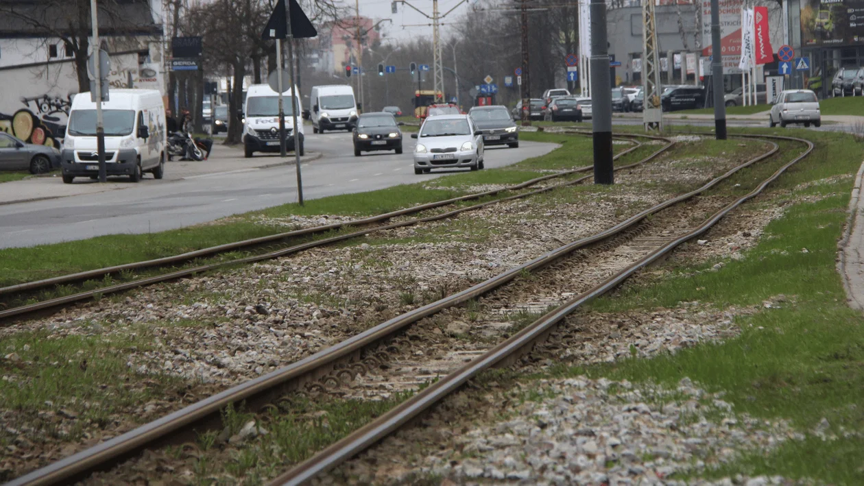 Piotrkowska Centrum doczeka się „siostry” z prawdziwego zdarzenia? MPK ma kursować co 1,5 minuty [ZDJĘCIA] - Zdjęcie główne