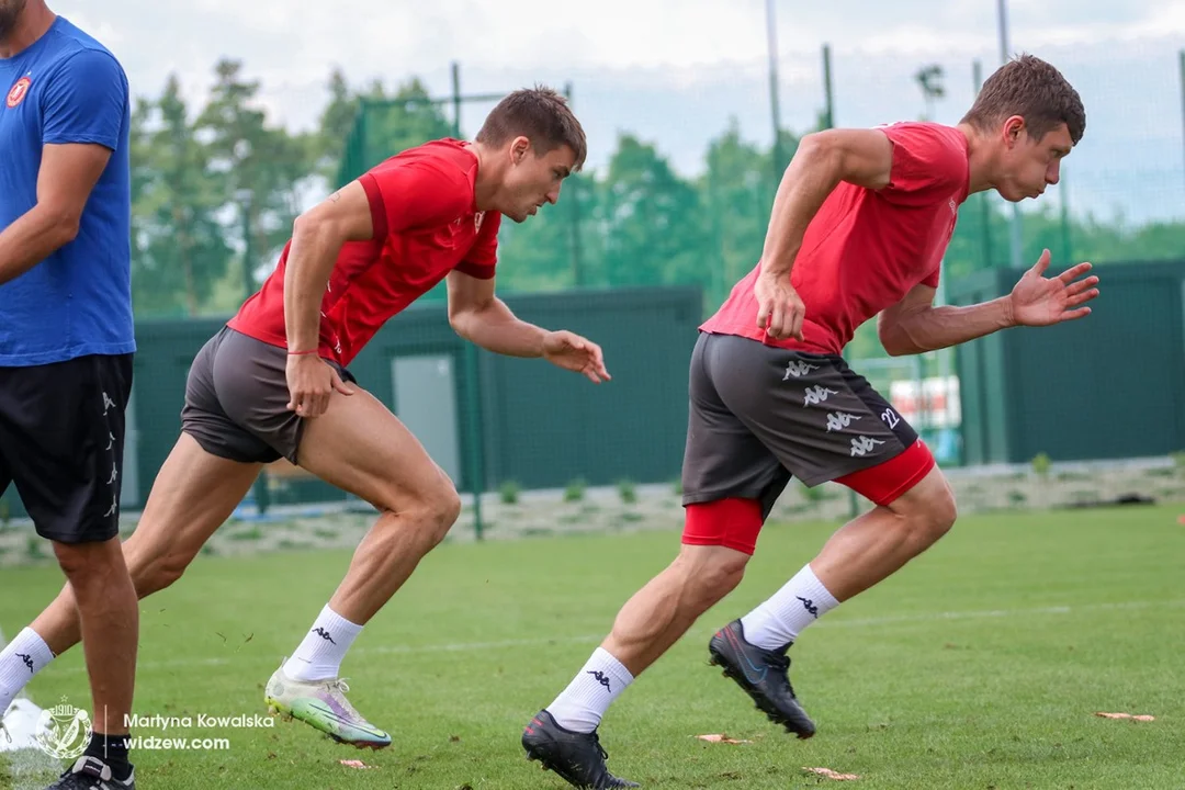 To już ostatnia prosta. Później Widzew Łódź czeka walka w PKO Ekstraklasie  - Zdjęcie główne