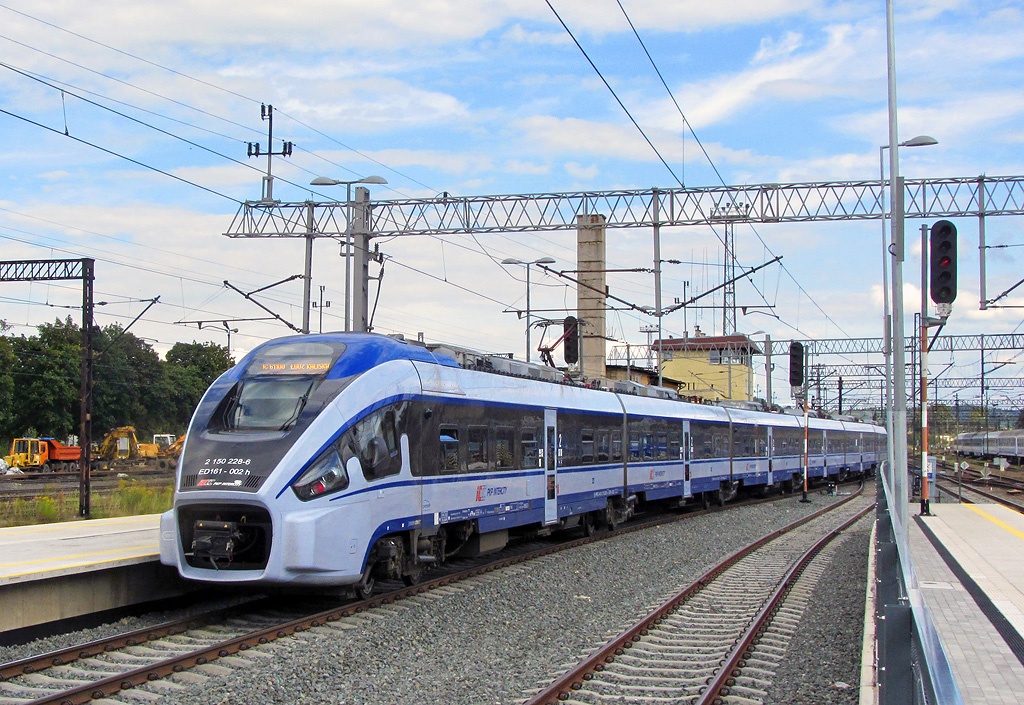 Nowy rozkład PKP to dużo zmian dla podróżujących z Łodzi  - Zdjęcie główne