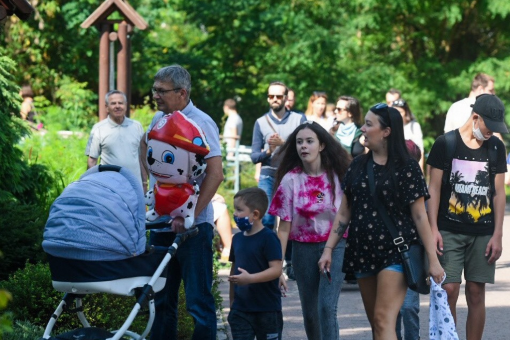 Gigantyczne kolejki w weekend – wielu łodzian skorzystało z darmowych atrakcji |wiadomości łódzkie|Łódź|TuŁódź