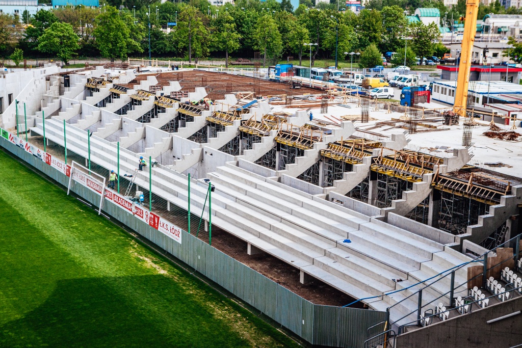 Na stadionie ŁKS-u widać już zarys nowych trybun! [ZDJĘCIA] - Zdjęcie główne