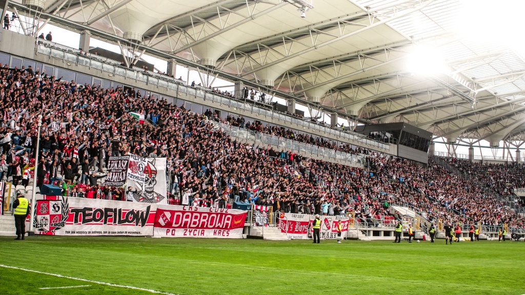 Stadion ŁKS-u Łódź oficjalnie z nowym patronem! Obiekt przy al. Unii Lubelskiej 2 w Łodzi będzie nosił imię Władysława Króla - Zdjęcie główne