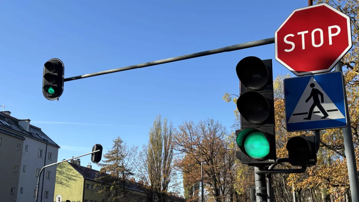 Co dalej z sekundnikami na łódzkich skrzyżowaniach? Na razie się nie pojawią. Dlaczego? - Zdjęcie główne