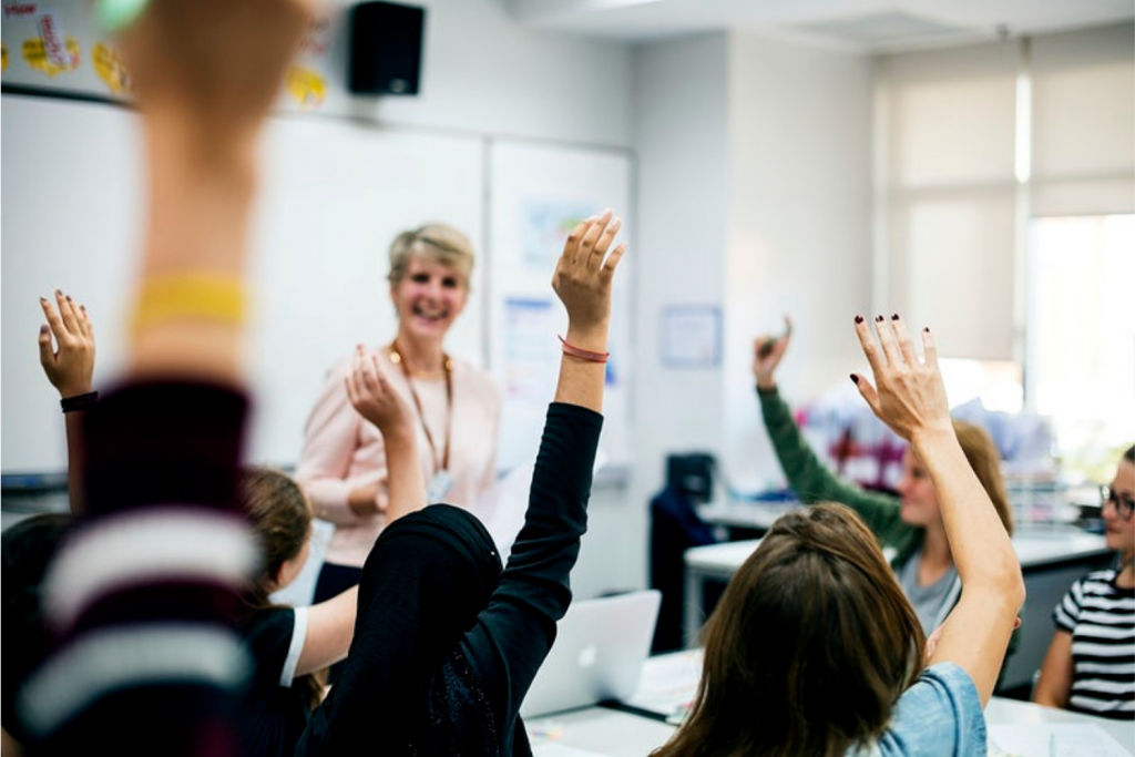 Wolne etaty dla nauczycieli w Łodzi i regionie. Szkoły wciąż oferują pracę - Zdjęcie główne