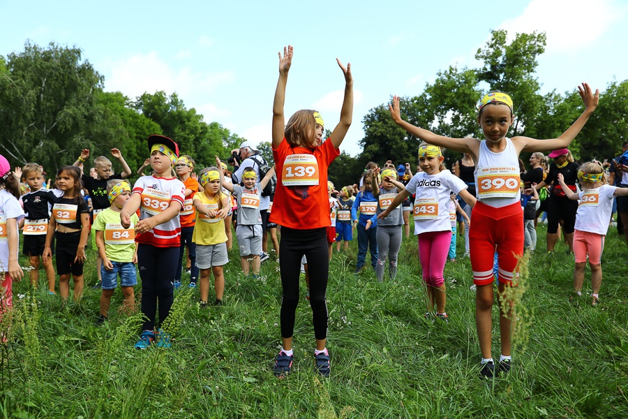 Ice Cream Run Łódź 2021. W Parku na Zdrowiu odbył się jeden z czterech biegów o Koronę Łasucha (fot. Michał Pietrzak - redakcja TuŁódź) |wiadomości łódzkie | Łódź | TuŁódź