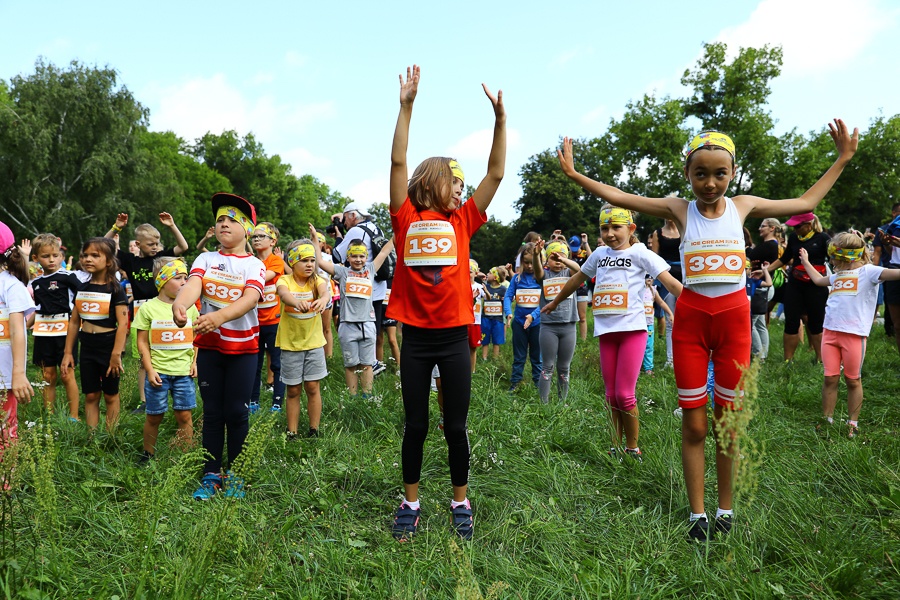 Ice Cream Run Łódź 2021. W Parku na Zdrowiu odbył się jeden z czterech biegów o Koronę Łasucha (fot. Michał Pietrzak - redakcja TuŁódź) |wiadomości łódzkie | Łódź | TuŁódź