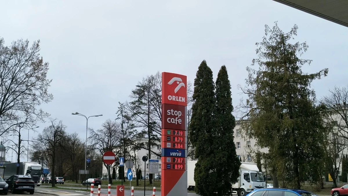 9 zł za litr to przesada? Łódzcy społecznicy żądają reakcji Rady Miejskiej