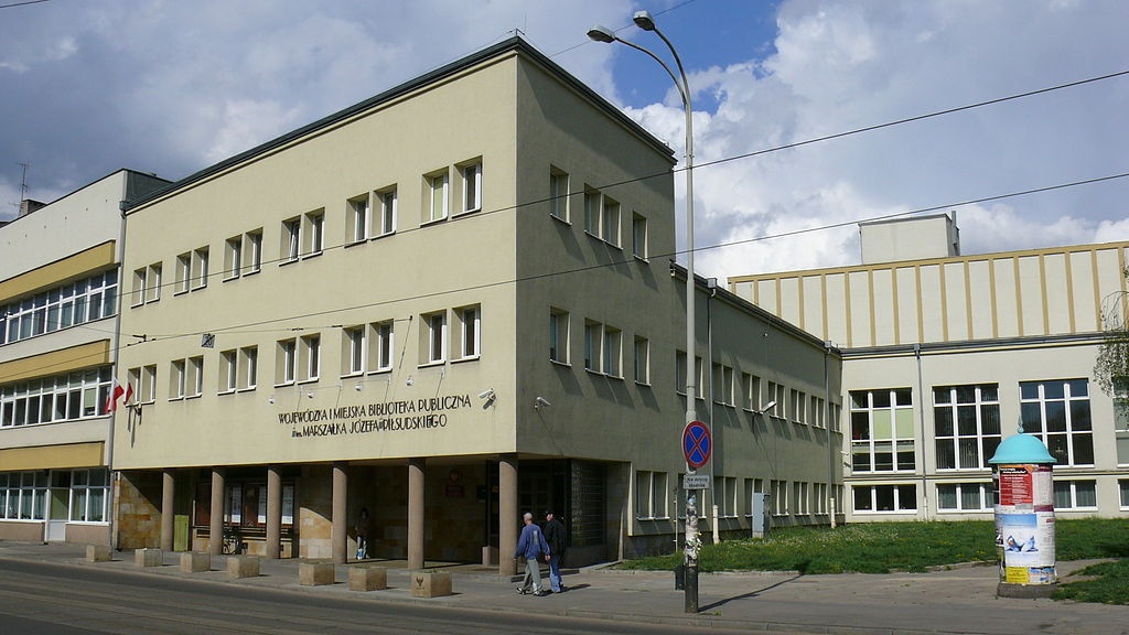 Bo więcej waży jedna dobra strofa... - Zdjęcie główne