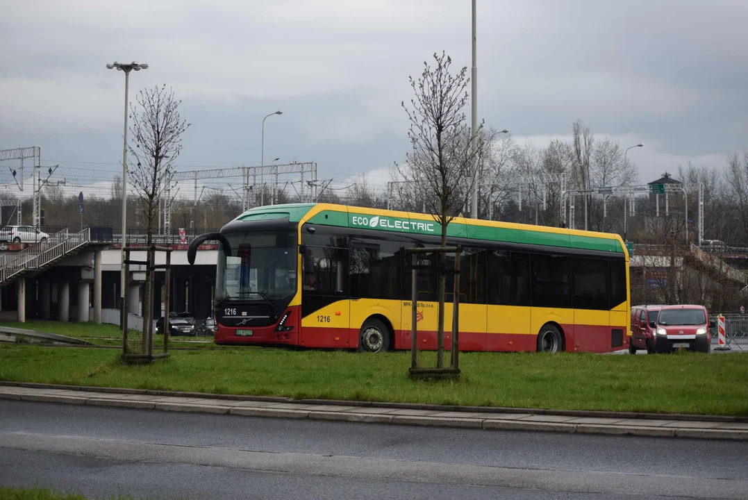 Paktofonika, Kaliber 44, Peja/Slums Attack, Tede i Sanah – Łódź odwiedzą gwiazdy muzyczne. Ogłoszono zmiany w kursowaniu autobusów MPK - Zdjęcie główne