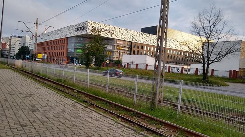 Sukcesja Łódź. Nie ma chętnych na przejęcie Sukcesji. Co dalej z gigantem na al. Politechniki? (fot. TuŁódź.pl)