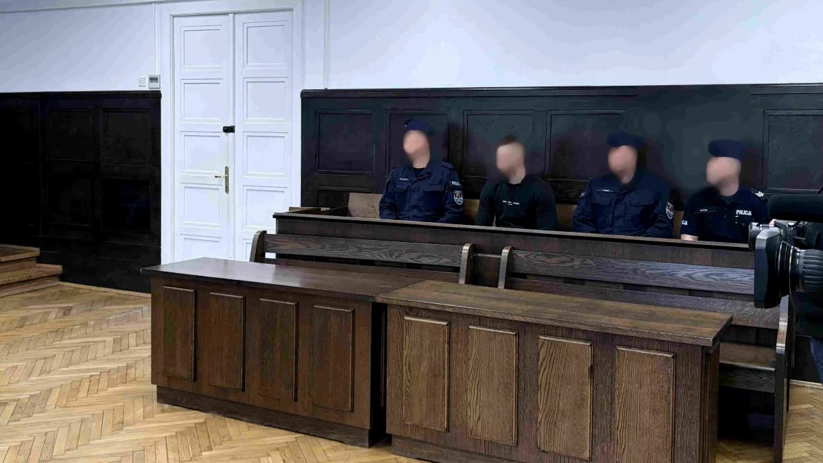 Awantura na sali sądowej. Skazany pokrzykiwał na sędzię! [FOTO]