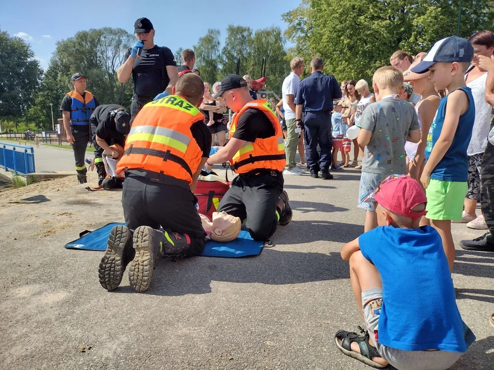 W Pabianicach podczas pikniku mundurowego „Łączy nas służba” zachęcano, by zostać policjantem [zdjęcia] - Zdjęcie główne