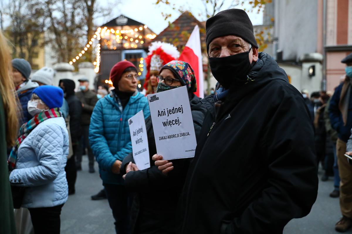 „Ani jednej więcej” - protest na Piotkowskiej w Łodzi