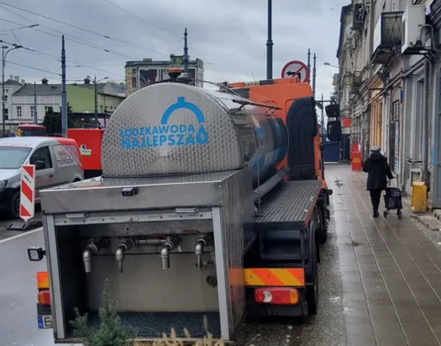 Duża awaria wodociągów w centrum Łodzi. Tu nie ma wody - Zdjęcie główne