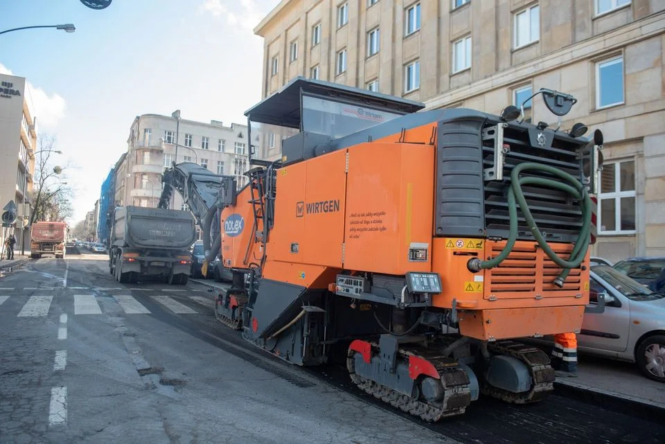 Remont ul. Jaracza. Nowe utrudnienia dla kierowców i pasażerów MPK Łódź [mapa] - Zdjęcie główne