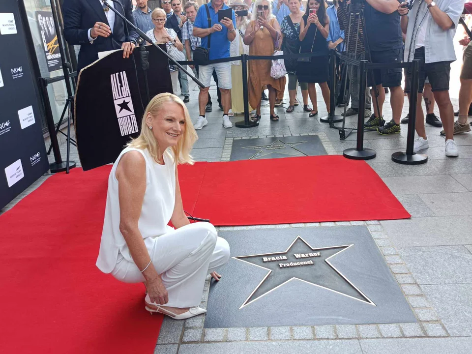 Wcześniej Hollywoodzka Aleja Sław, teraz Łódzka Aleja Gwiazd. Bracia Warner uhonorowani [zdjęcia] - Zdjęcie główne