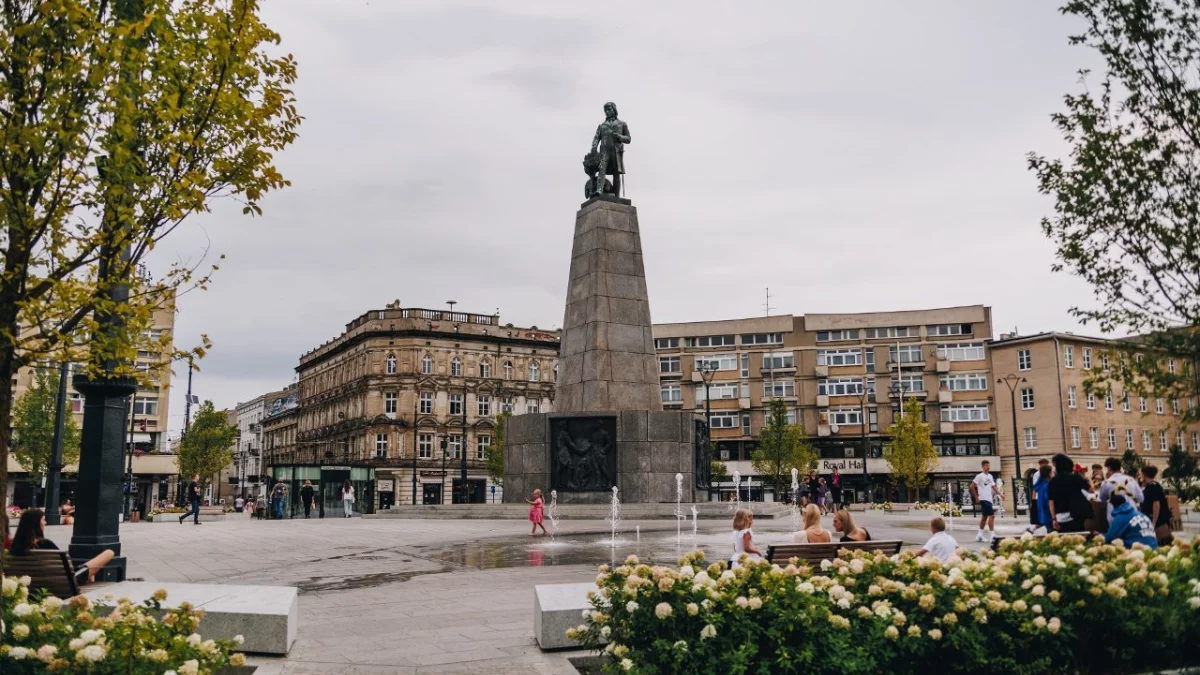 Plac Wolności w Łodzi z główną nagrodą w prestiżowym konkursie. To najlepiej zorganizowana przestrzeń publiczna w Polsce w 2024 roku - Zdjęcie główne