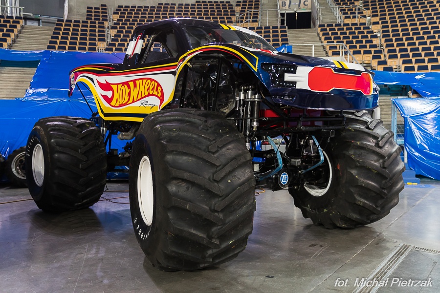 MONSTER TRUCKI w Atlas Arenie w Łodzi. Zobacz gigantyczne pojazdy na zdjęciach! [GALERIA FOTO] - Zdjęcie główne