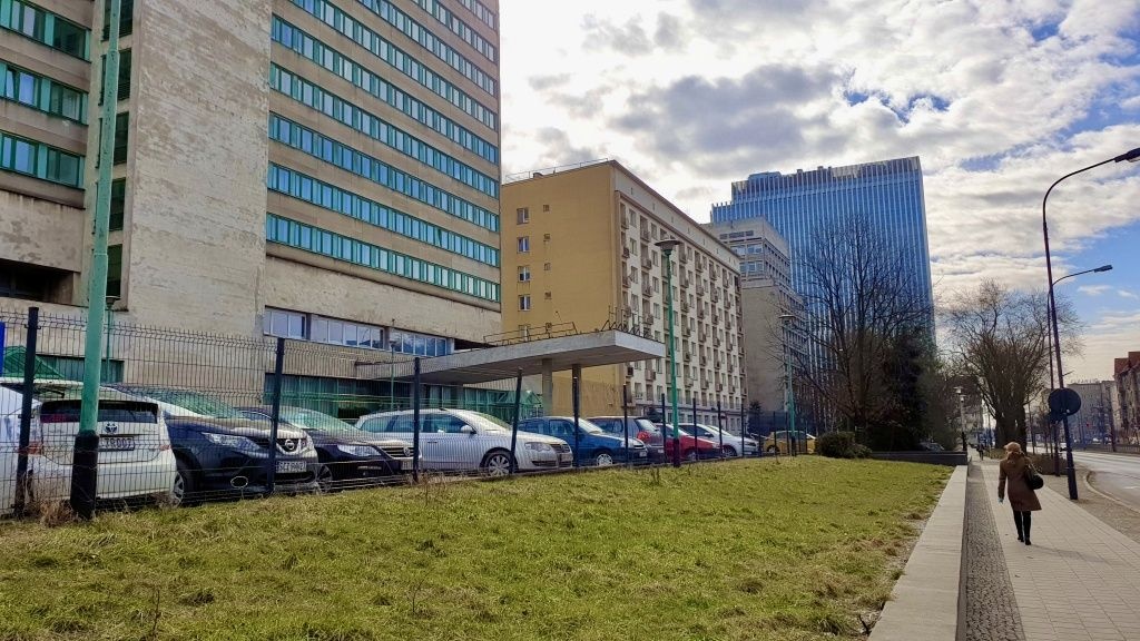 Tragedia w centrum Łodzi. Młody mężczyzna wypadł z okna byłego hotelu Światowit! (fot. archiwum TuŁódź.pl)