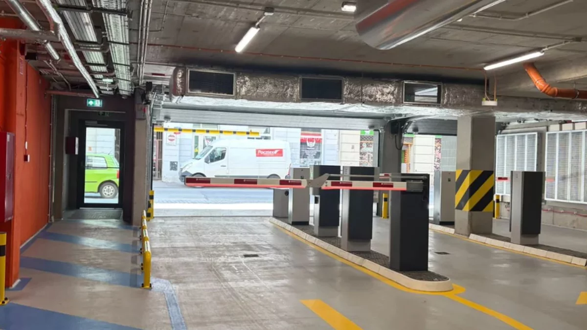 Parkowanie w centrum Łodzi ma być tańsze. Nowe abonamenty już od połowy września