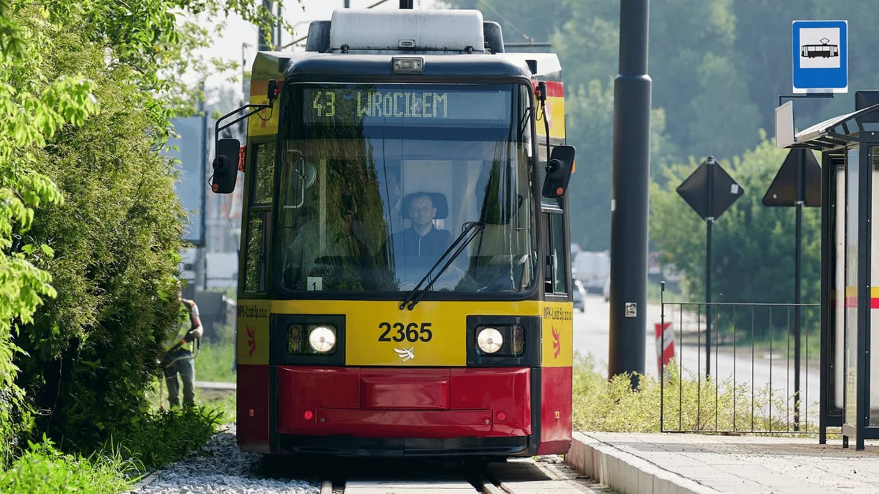 To pierwszy taki dzień od pięciu lat! Powiat może się pochwalić kolejną wznowioną linią tramwajową - Zdjęcie główne