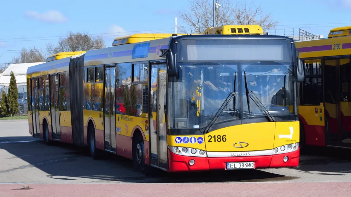 Awaryjna zmiana trasy autobusów MPK Łódź i powrót tramwajów - Zdjęcie główne