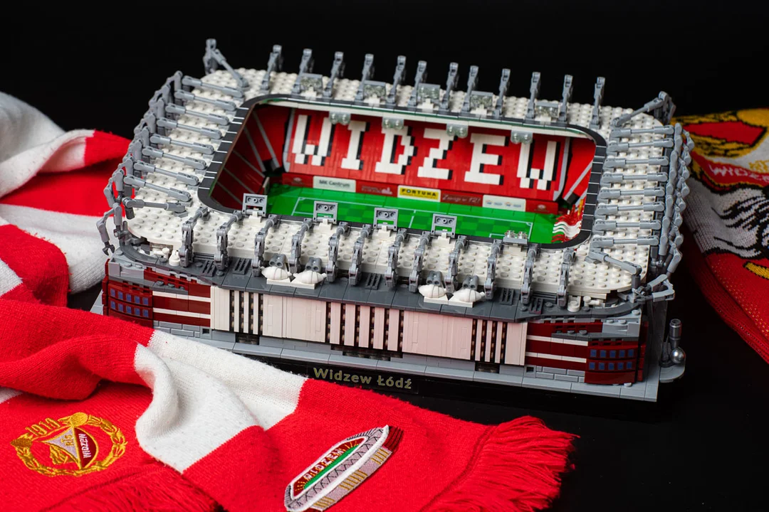 Konstrukcja stadionu Widzewa Łódź z klocków Lego waży 4 kilogramy