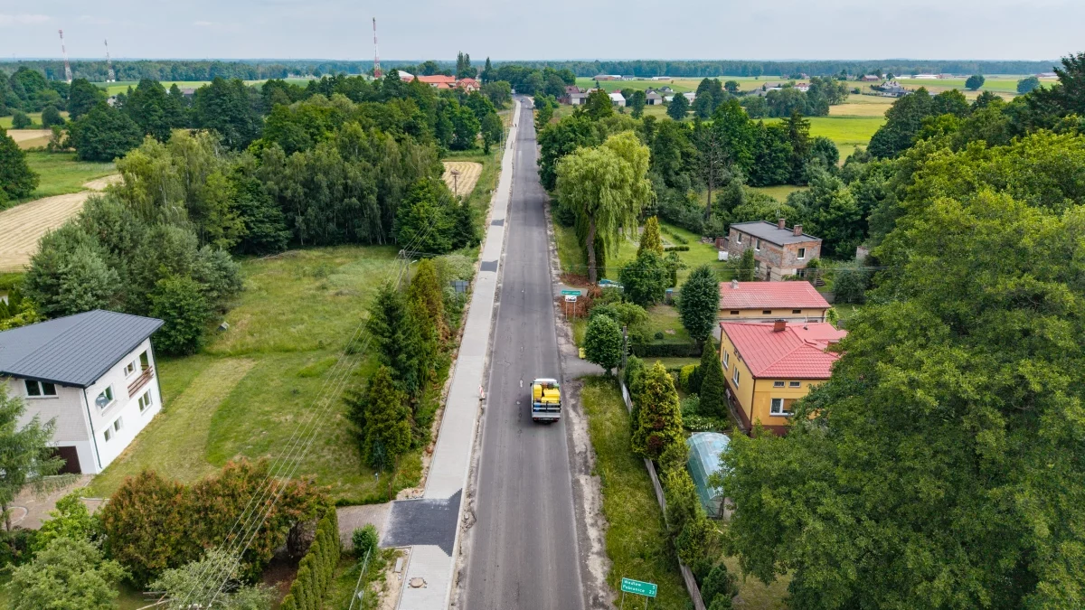 Remont ważnej drogi dojazdowej do S8 w Łódzkiem na finiszu. Wiemy, kiedy koniec prac