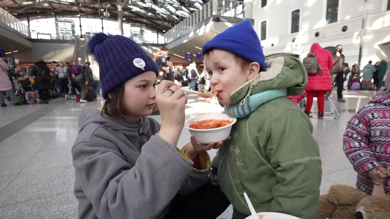 Pomaganie mamy we krwi! Zostań wolontariuszem  akcji "Łódzkie pomaga" [wideo] - Zdjęcie główne