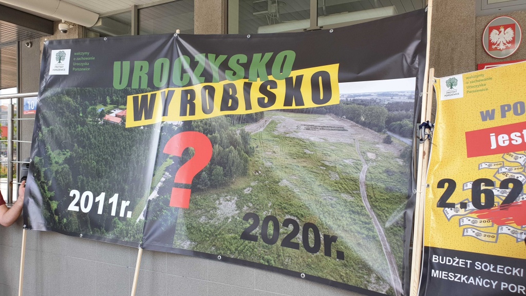 Kopalnia Porszewice. Protest w Łodzi. Mieszkańcy nie chcą kopalni w miejscu podłódzkiego lasu (fot. TuŁódź.pl)