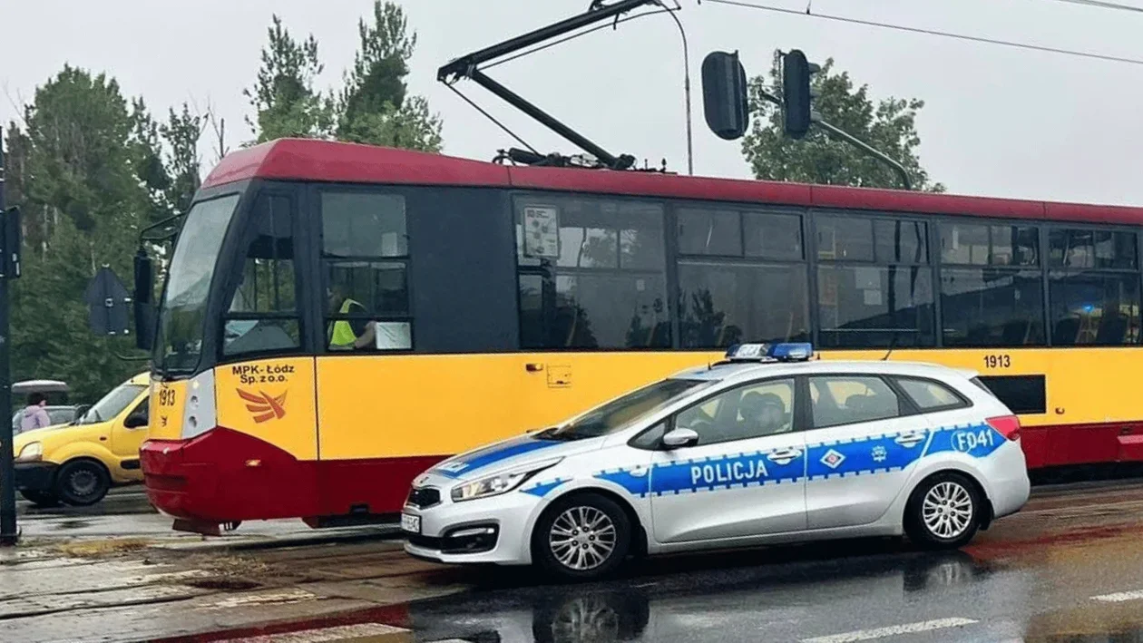 Tragiczny wypadek w Pabianicach. Tramwaj śmiertelnie potrącił starszą kobietę - Zdjęcie główne