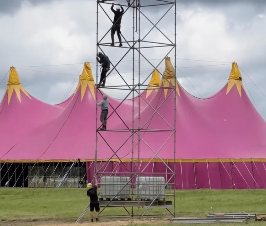 Audioriver w Łodzi. Trwa budowa scen. Sprawdź, jak dojechać na festiwal - Zdjęcie główne