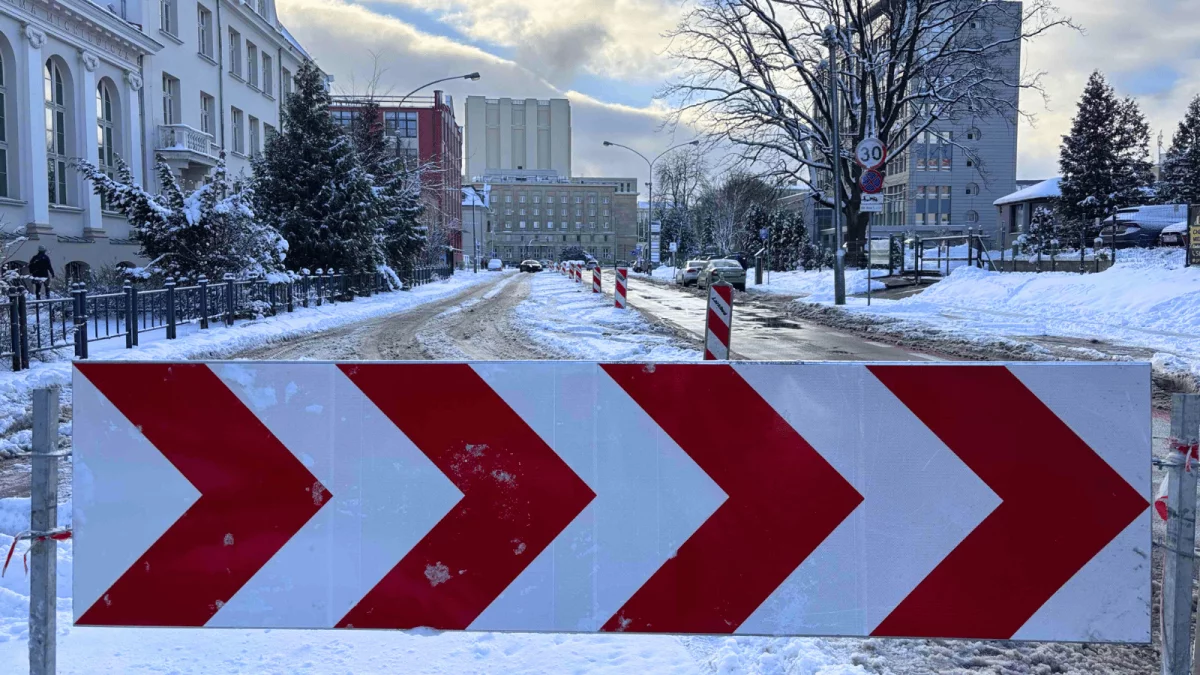 Remont ulicy Sterlinga w Łodzi rozpoczęty. Zmiana organizacji ruchu już obowiązuje [ZDJĘCIA] - Zdjęcie główne