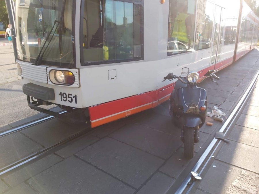 Tragiczny wypadek na Limanowskiego. 51-latek nie przeżył zderzenia z tramwajem - Zdjęcie główne