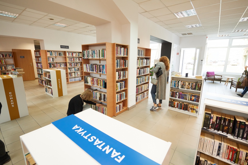 Filia Biblioteki Miejskiej w Łodzi przy ul. Kostki Napierskiego gotowa na przyjęcie czytelników (fot. UMŁ) | wiadomości łódzkie | Łódź | TuŁódź