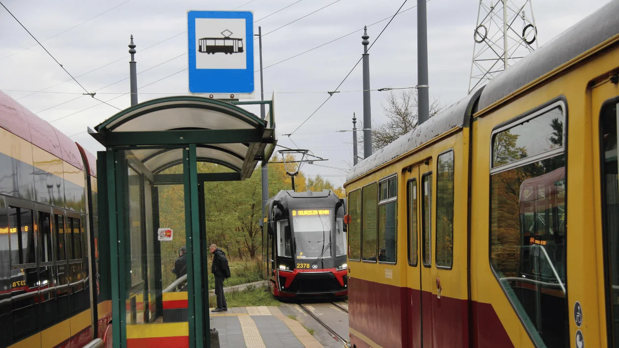 Moderusy Gamma za długie, aby jeździć na krańcówkę Olechów? MPK Łódź odpowiada [ZDJĘCIA] - Zdjęcie główne