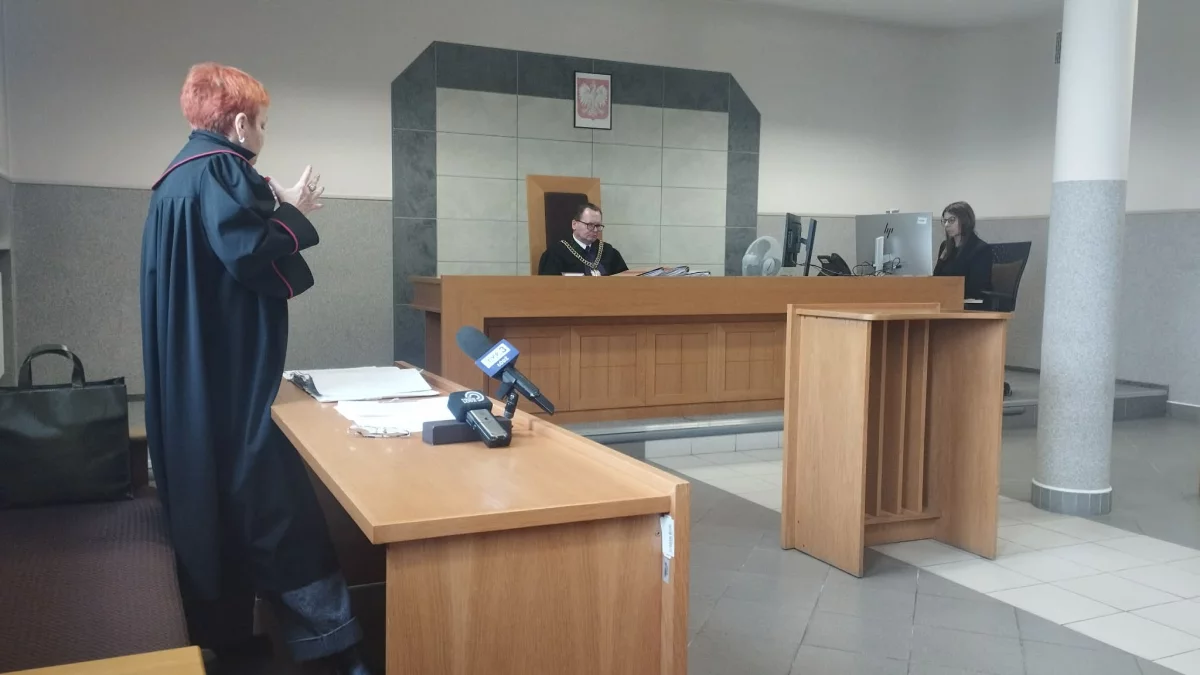 Bałuty: tłukł psem o ścianę, aż go zabił. Jest wyrok sądu