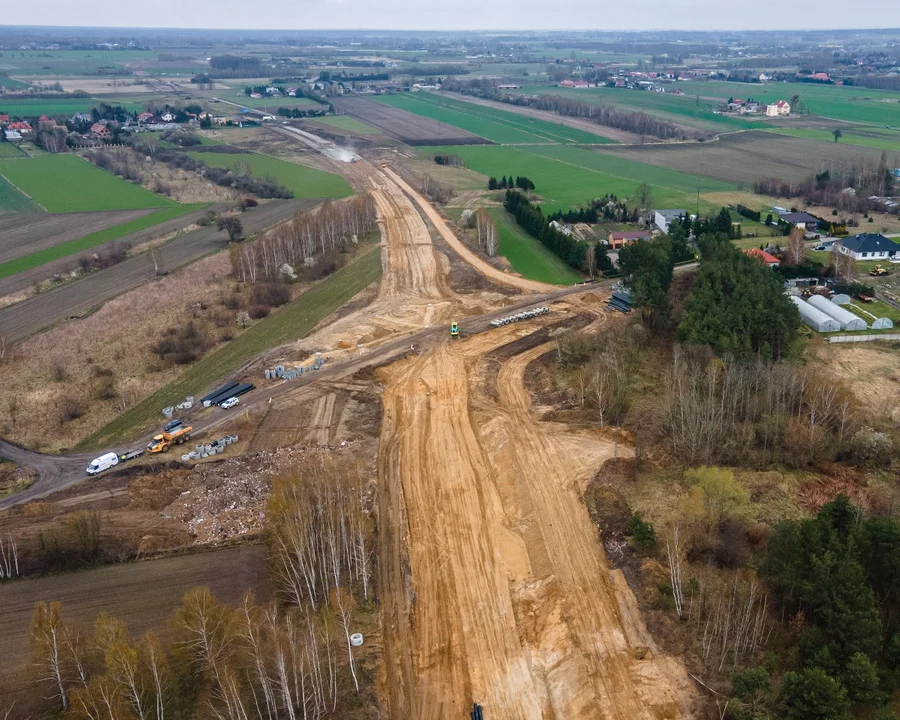 Jak postępują prace na budowie nowego odcinka Trasy Górna?