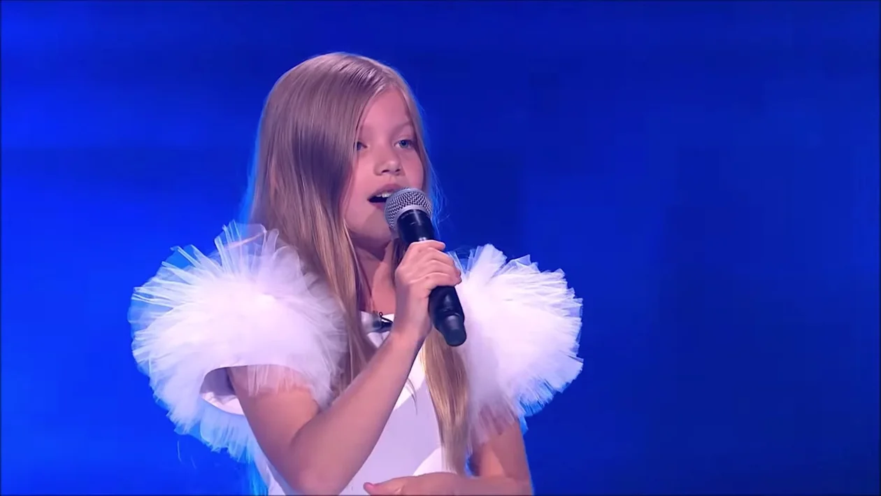 Laura Milczarek odwróciła wszystkie fotele. Zrobiła prawdziwe show w The Voice Kids [wideo I zdjęcia] - Zdjęcie główne