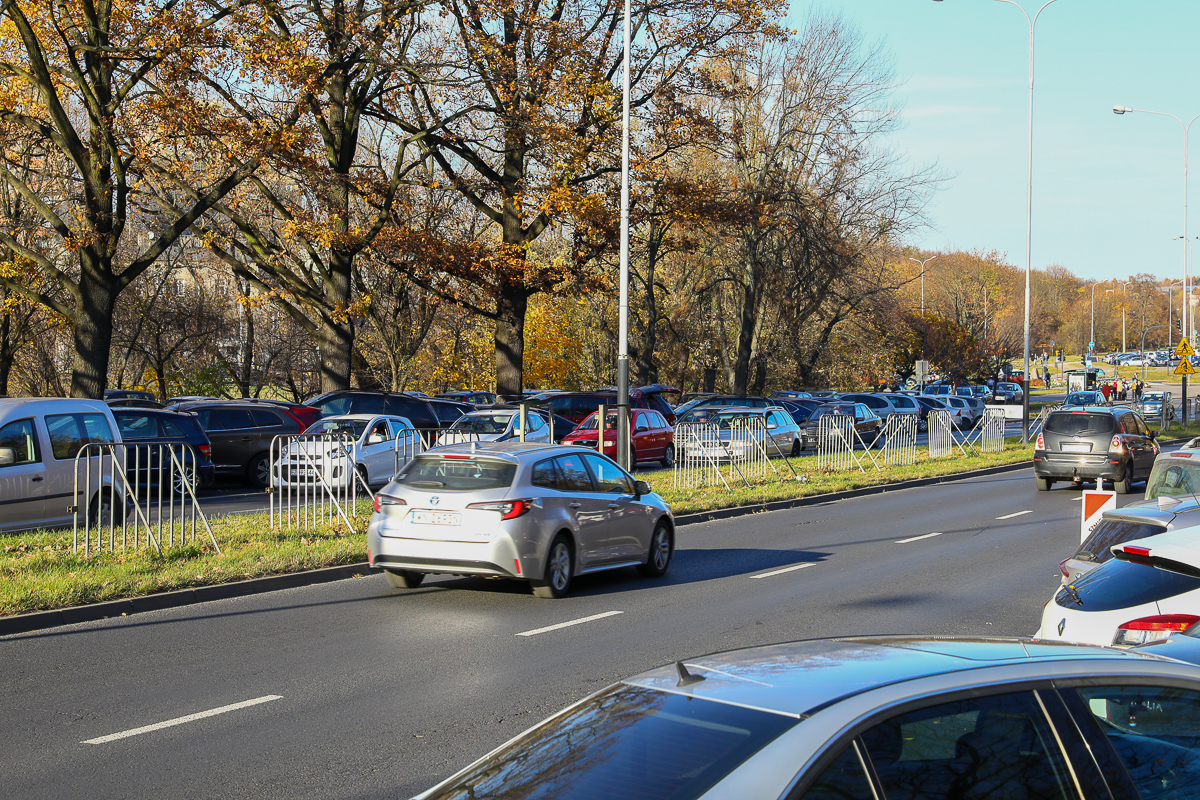 Funkcjonariusze drogówki prowadzą akcję "Znicz"