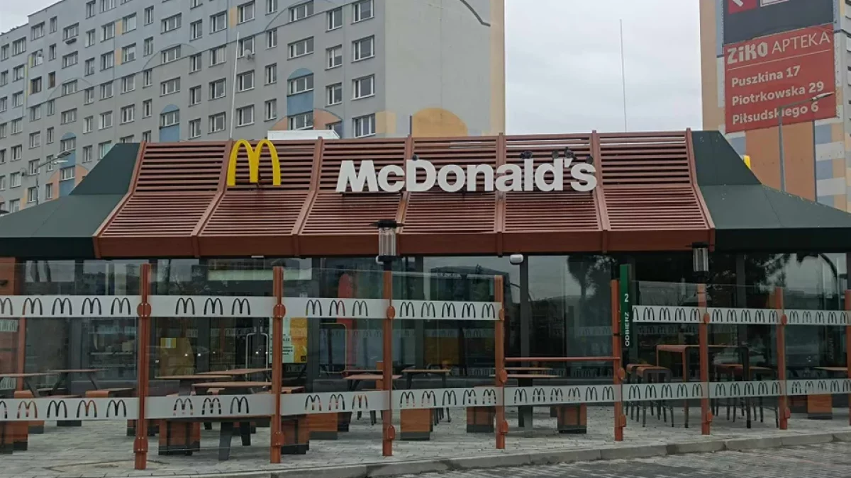 McDonald’s szuka pracowników w Łodzi. Co oferują i ile można zarobić? - Zdjęcie główne