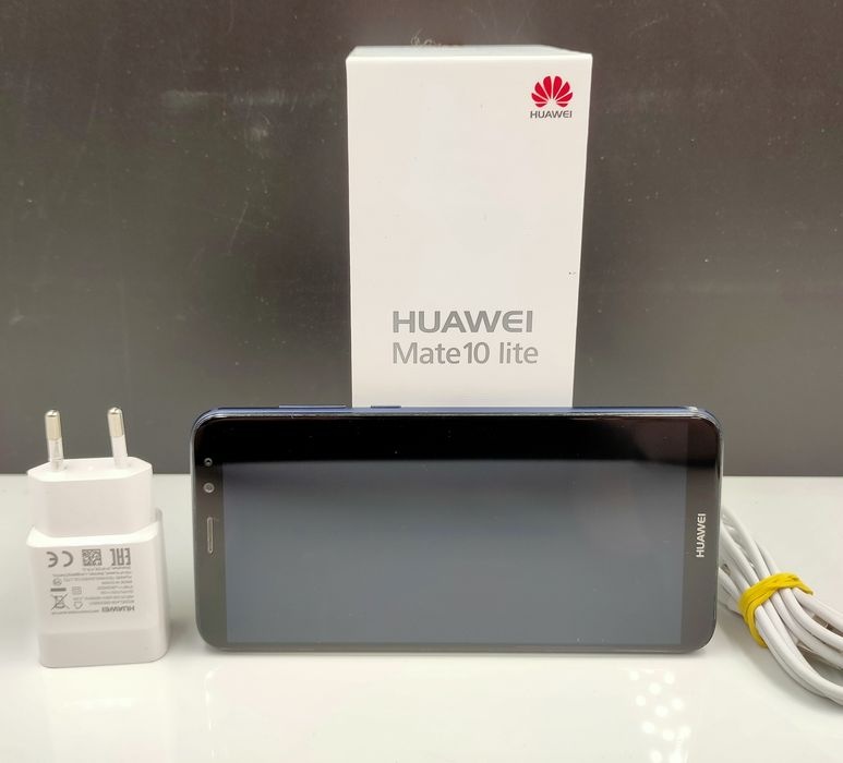 Huawei Mate p10 lite 4/64 Blue. Lombard Łódź | CENA: 320 zł | LINK: https://www.olx.pl/d/oferta/huawei-mate-p10-lite-4-64-blue-lombard-lodz-CID99-IDJQE45.html#03cc233e27 (fot. OLX)