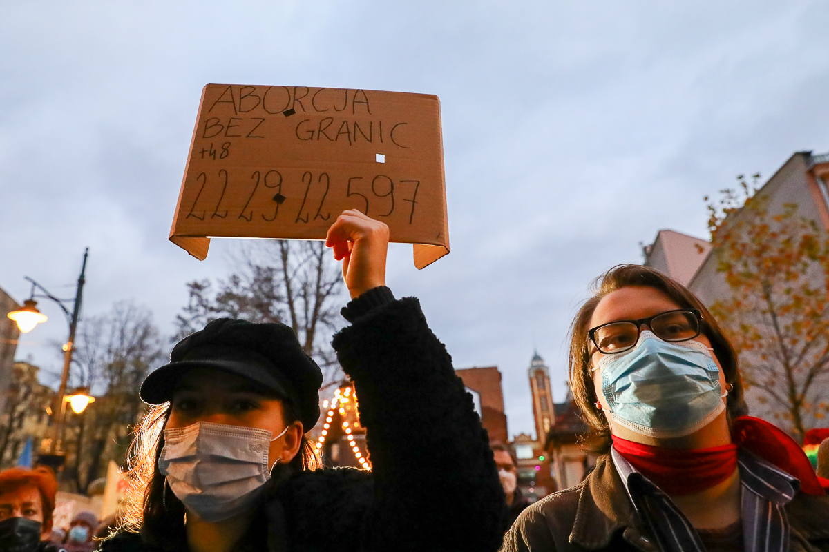 „Ani jednej więcej” - protest na Piotkowskiej w Łodzi
