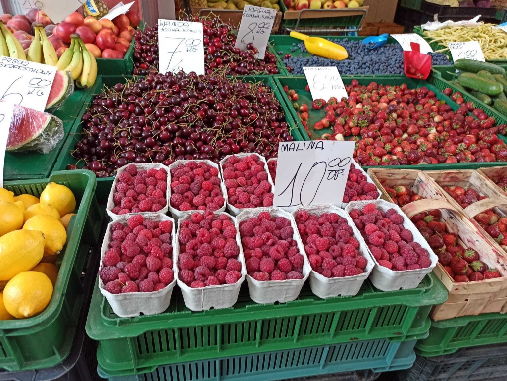 Maliny Łódź. Gdzie kupimy pyszne i tanie maliny w Łodzi? Ceny malin [lipiec 2021] (fot. TuŁódź.pl)