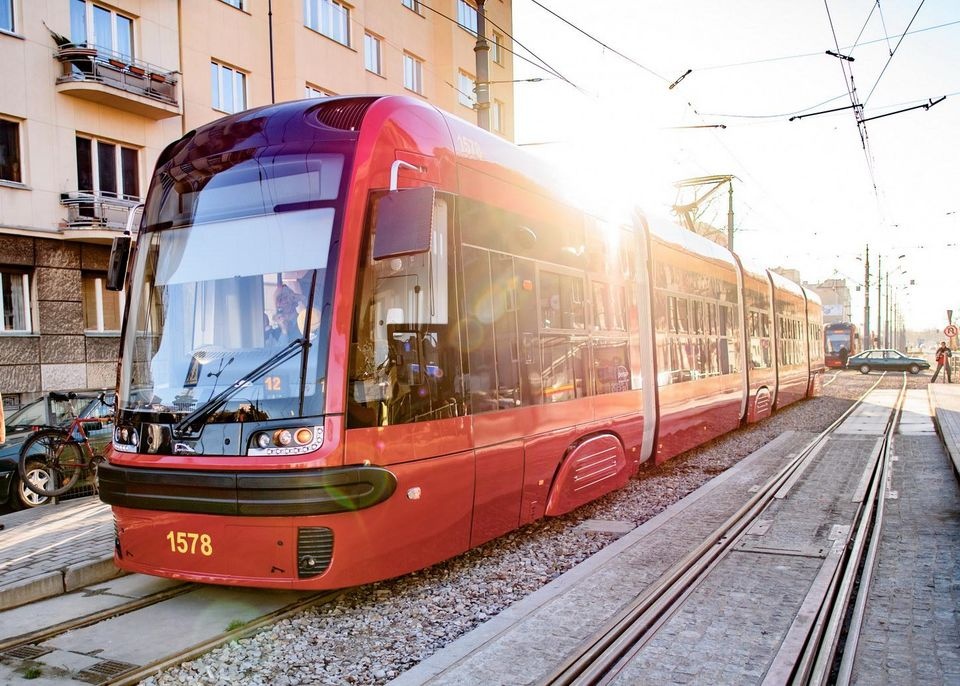 Chwalimy i kupujemy coraz więcej biletów. Podsumowanie roku w komunikacji miejskiej w Łodzi  - Zdjęcie główne