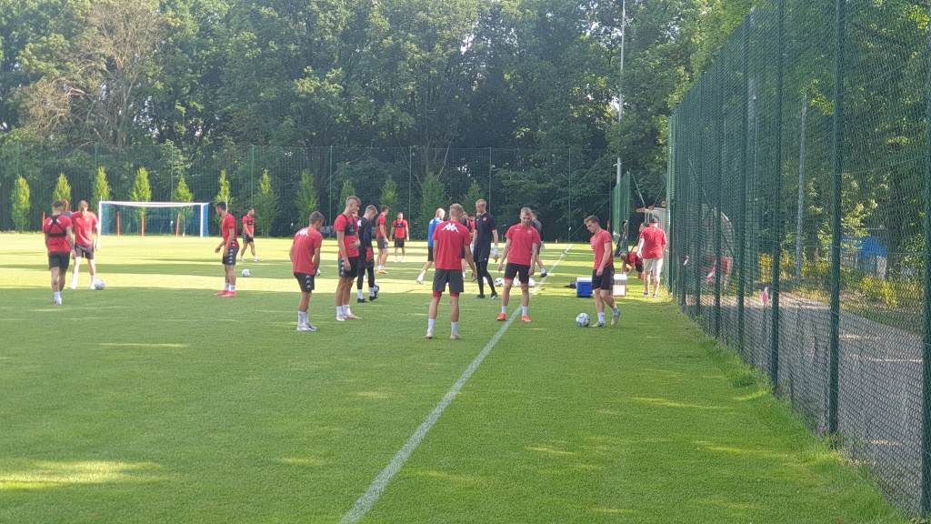 Widzew Łódź rozpoczął przygotowania do nowego sezonu. W bardzo okrojonym składzie (fot. Bartosz Jankowski - TuŁódź.pl)