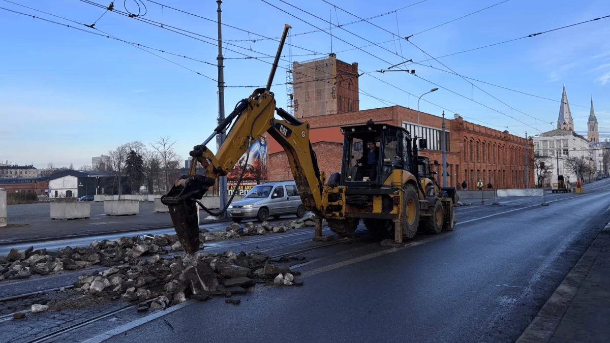 Pasażerowie są wściekli. Na przystankach setki pytań. Na miejscu prezes MPK Łódź - Zdjęcie główne