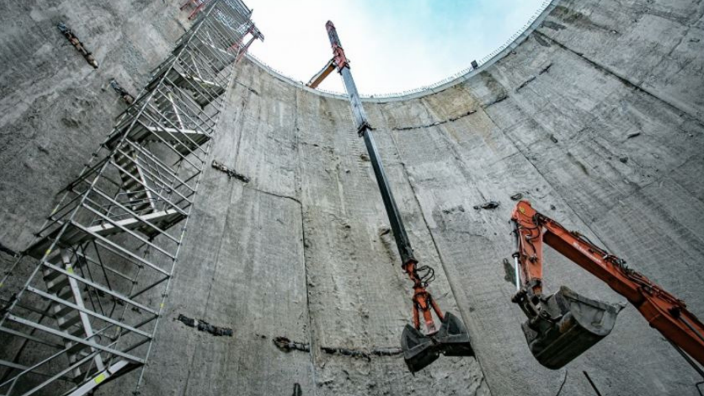 Łódzkie metro.  Zobacz z bliska komorę startową dla tarczy, która wydrąży tunel pod Łodzią [WIDEO] - Zdjęcie główne